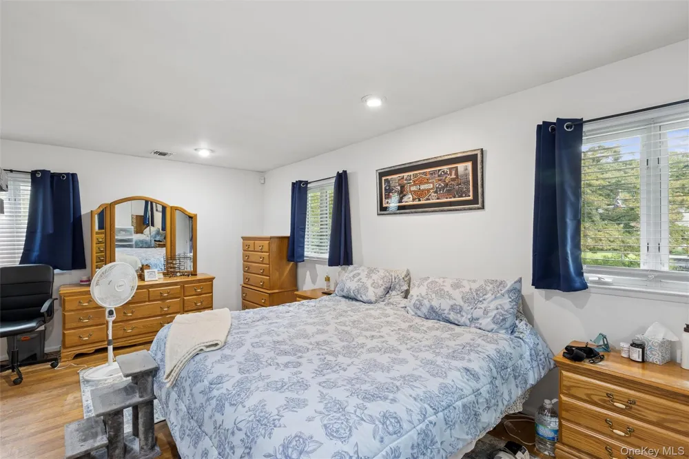 31 Ketay Drive East Northport, NY 11731