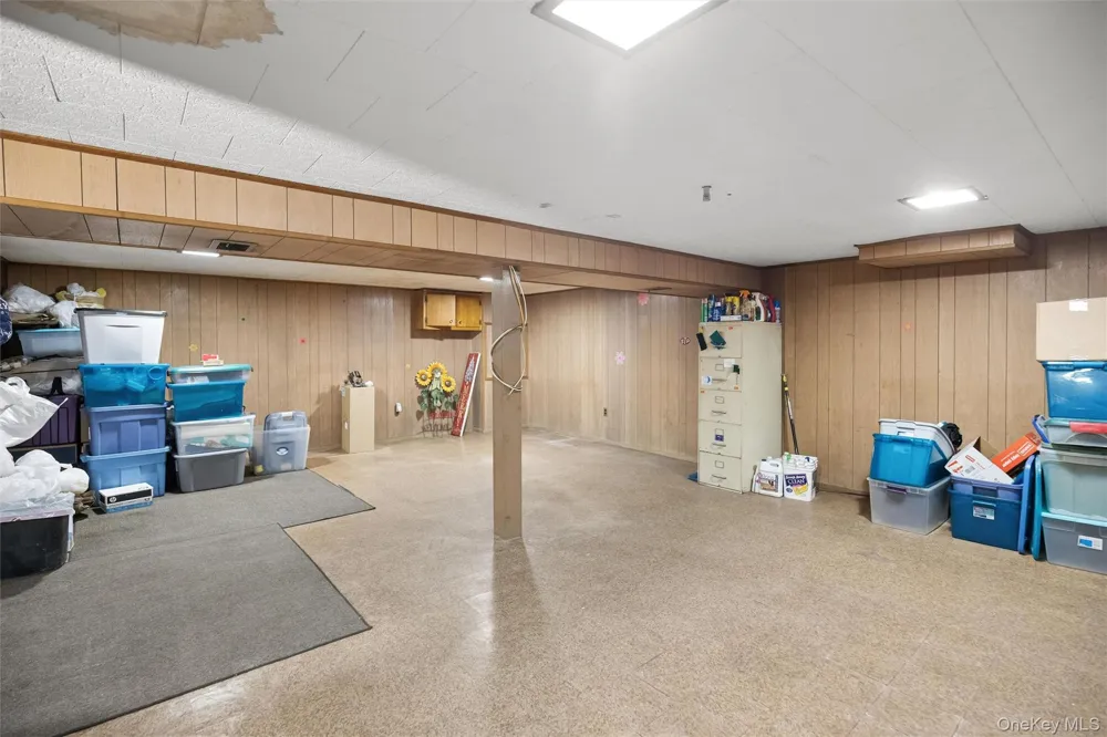 31 Ketay Drive East Northport, NY 11731