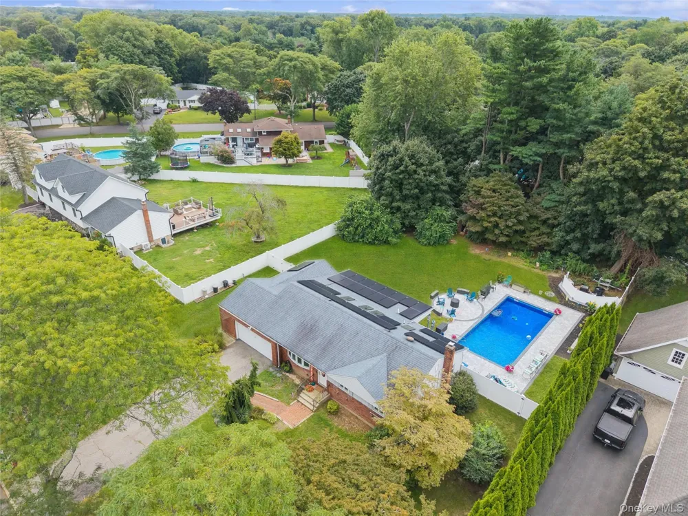 31 Ketay Drive East Northport, NY 11731