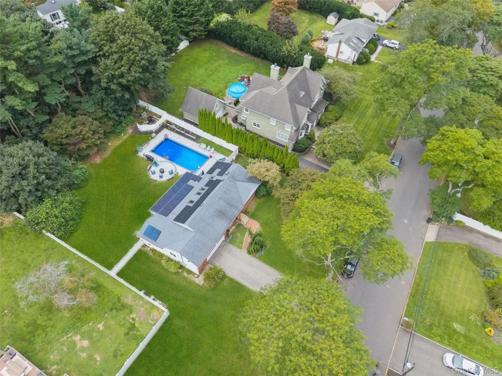 31 Ketay Drive East Northport, NY 11731