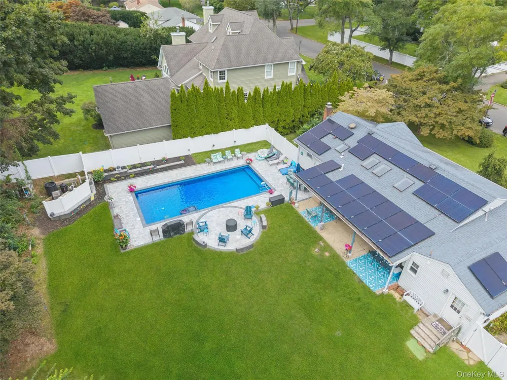 31 Ketay Drive East Northport, NY 11731