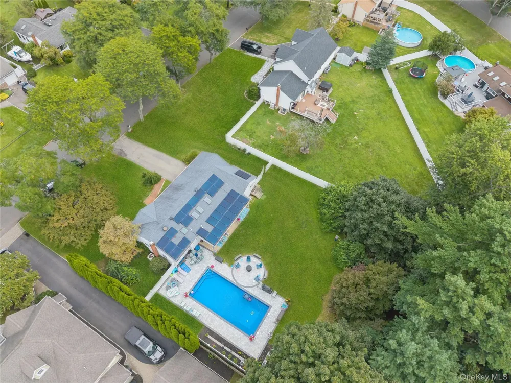 31 Ketay Drive East Northport, NY 11731