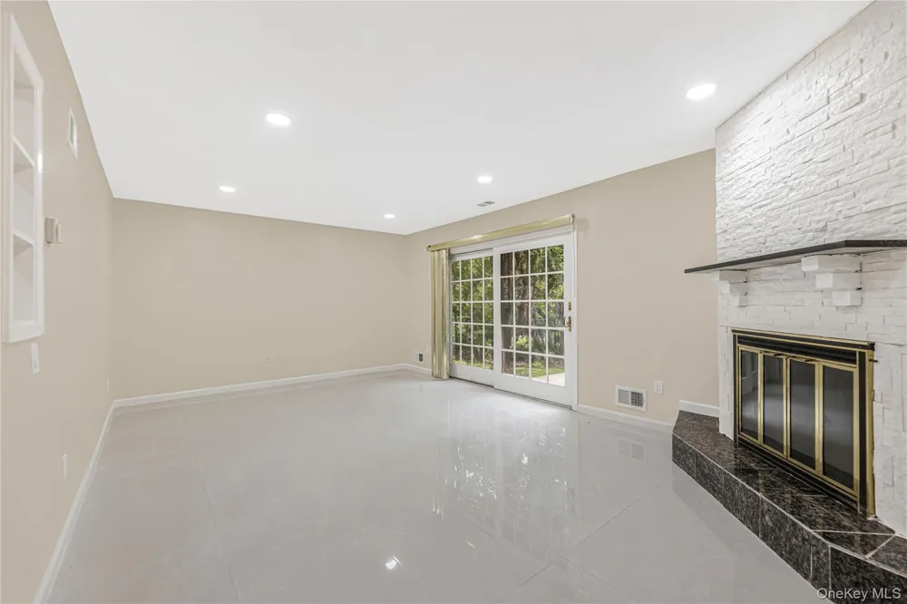 11 Jackson Avenue #27 Scarsdale, NY 10583