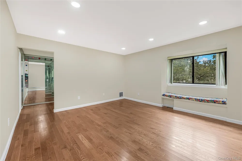 11 Jackson Avenue #27 Scarsdale, NY 10583