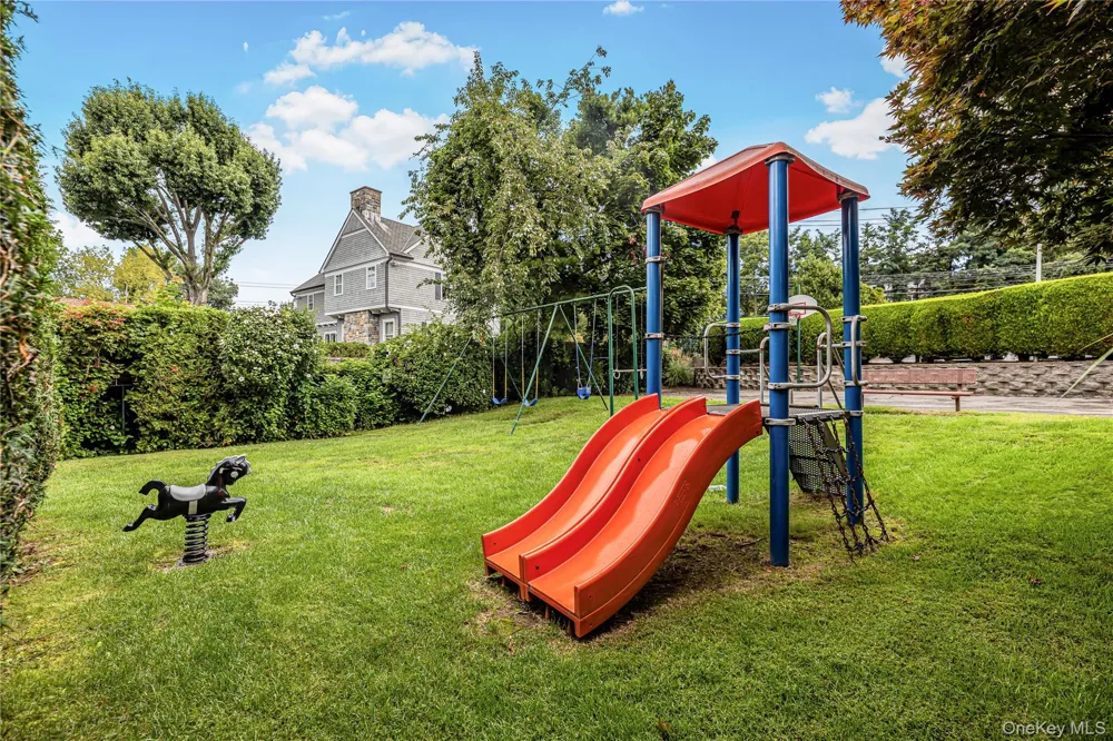 11 Jackson Avenue #27 Scarsdale, NY 10583