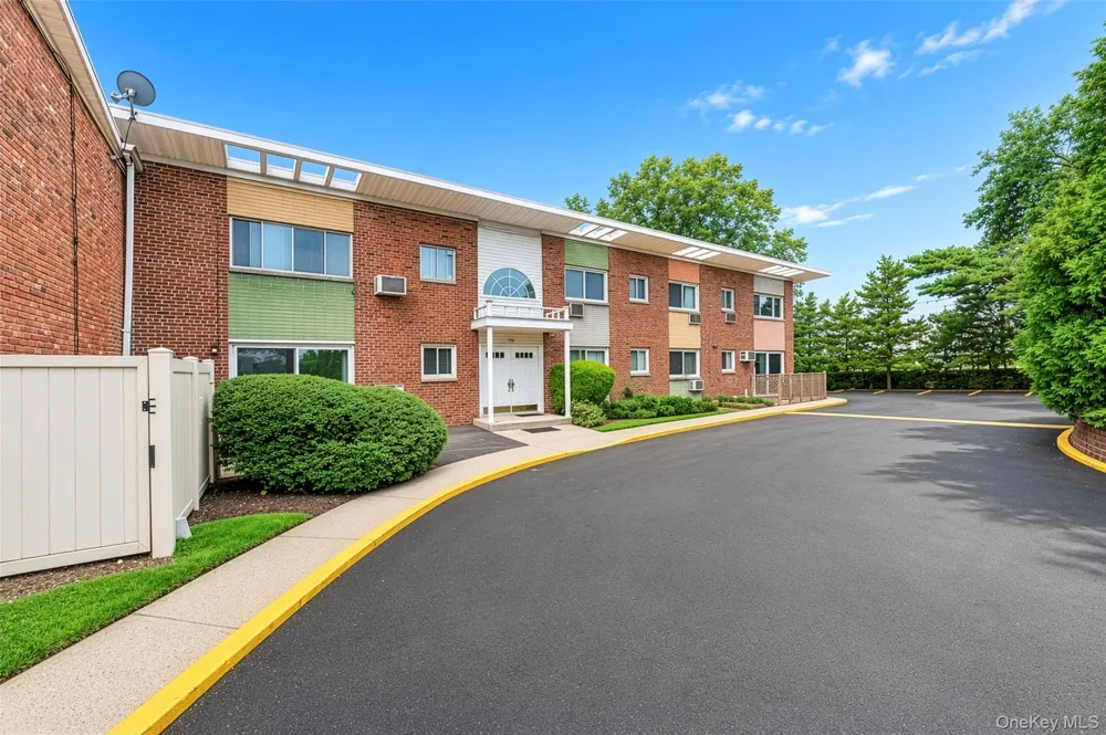 263 Newbridge Road Levittown, NY 11756