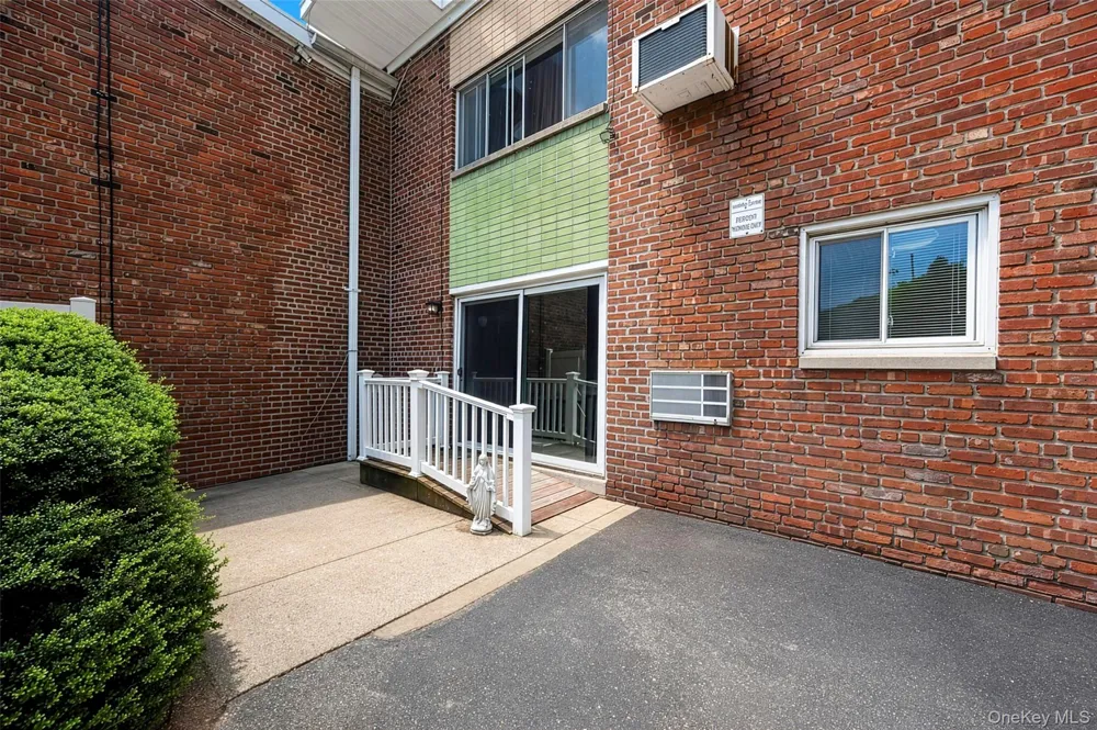 263 Newbridge Road Levittown, NY 11756