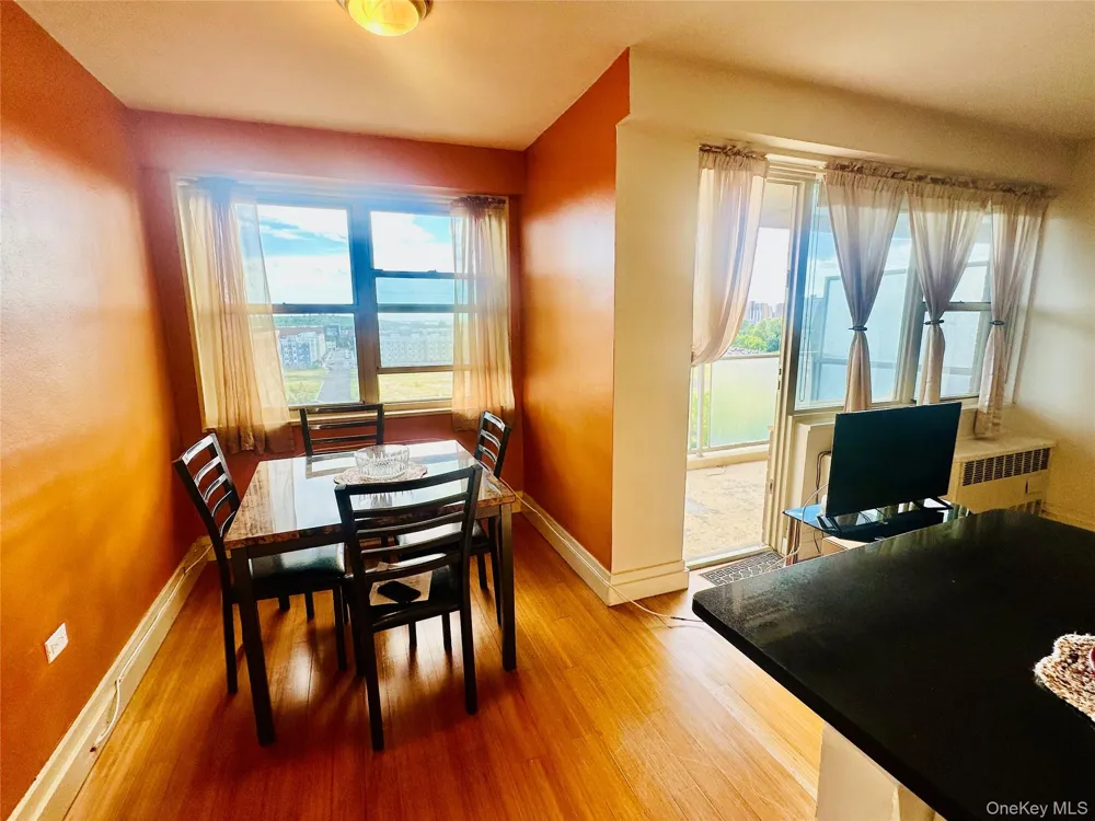 12399 Flatlands Avenue #8K Brooklyn, NY 11208