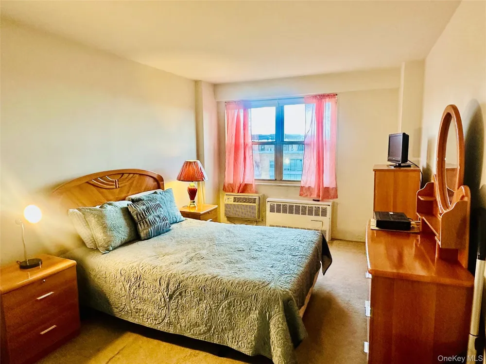 12399 Flatlands Avenue #8K Brooklyn, NY 11208