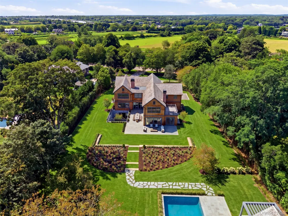 493 Sagg Main Street Sagaponack, NY 11962