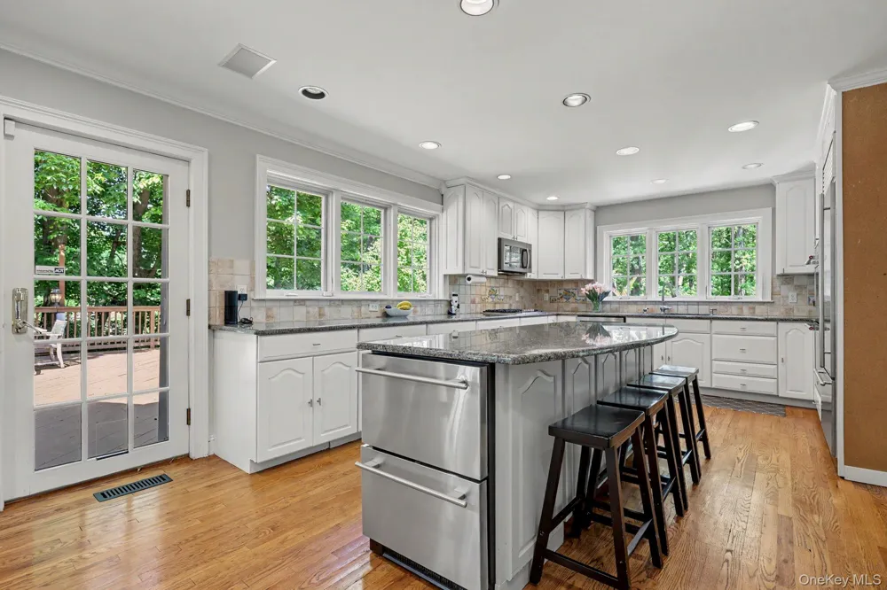 13 Lia Fail Way Greenwich, CT 06807