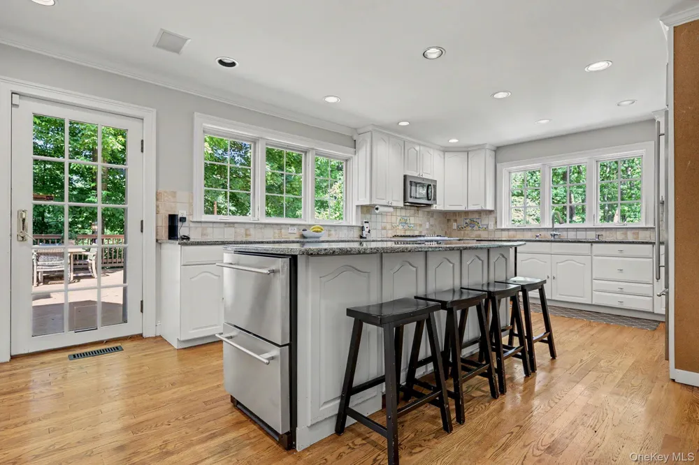 13 Lia Fail Way Greenwich, CT 06807