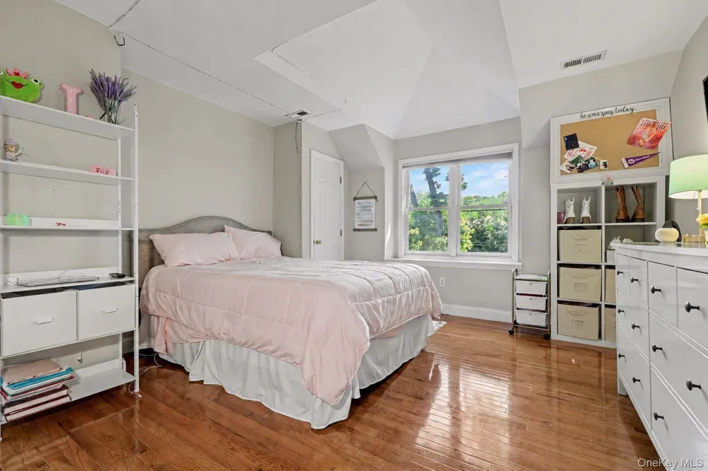 13 Lia Fail Way Greenwich, CT 06807