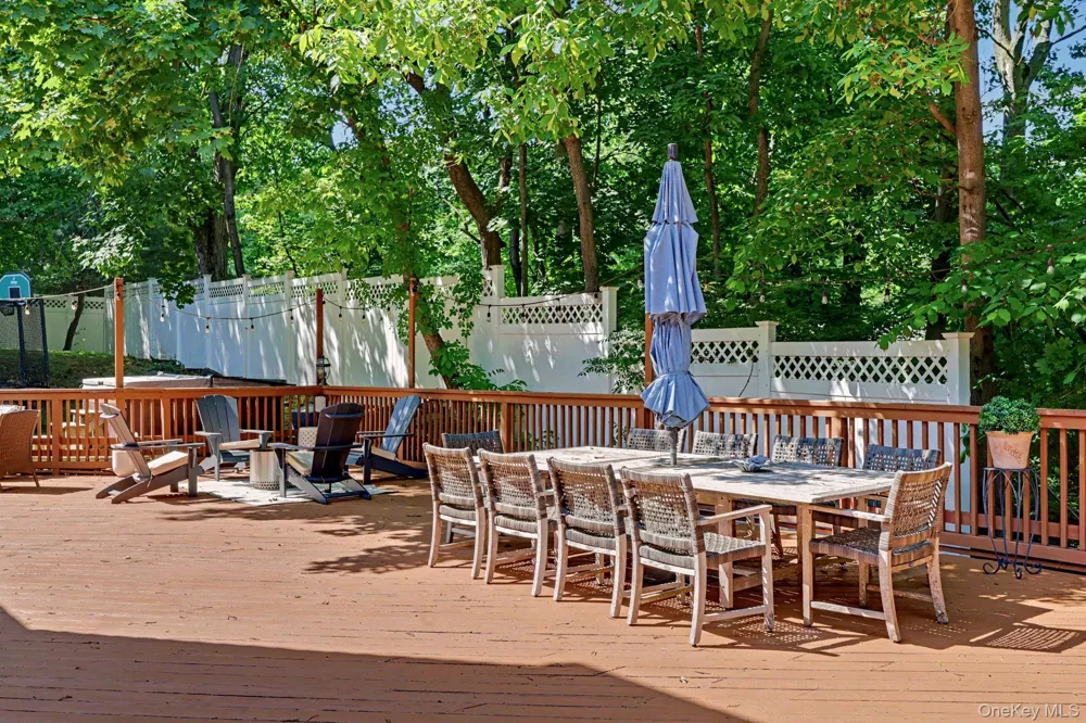 13 Lia Fail Way Greenwich, CT 06807