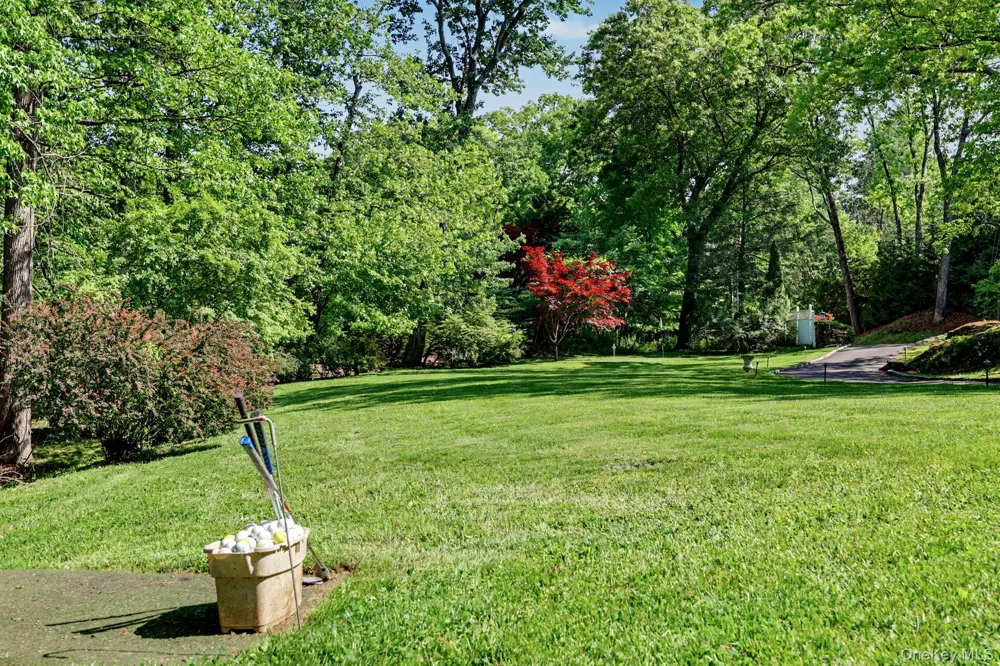 13 Lia Fail Way Greenwich, CT 06807