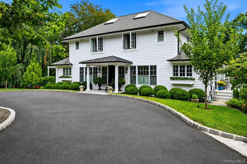 34 Locust Lane Huntington Bay, NY 11743