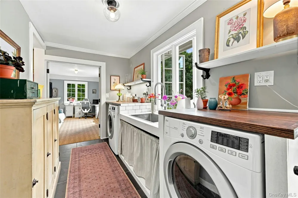 34 Locust Lane Huntington Bay, NY 11743