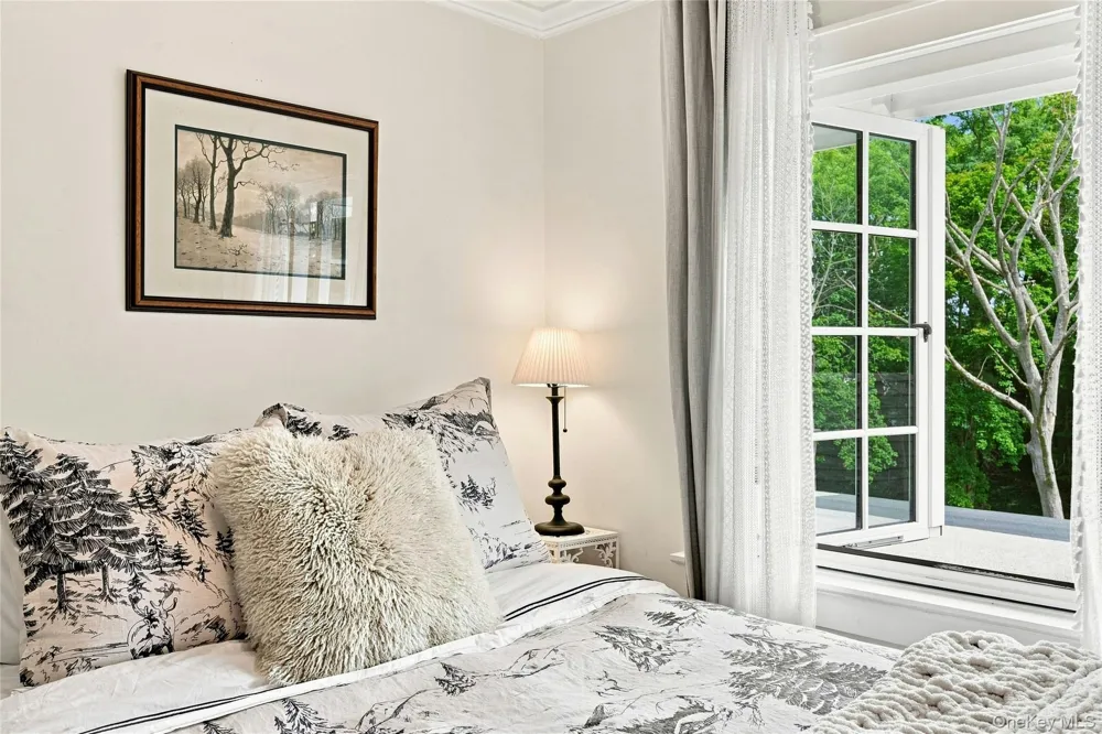 34 Locust Lane Huntington Bay, NY 11743