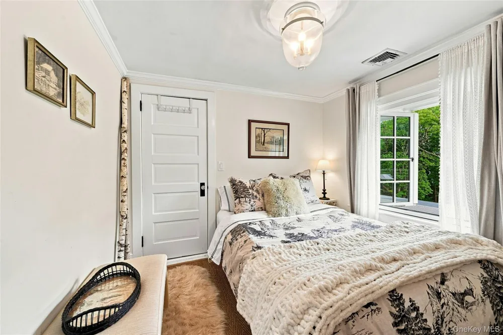 34 Locust Lane Huntington Bay, NY 11743