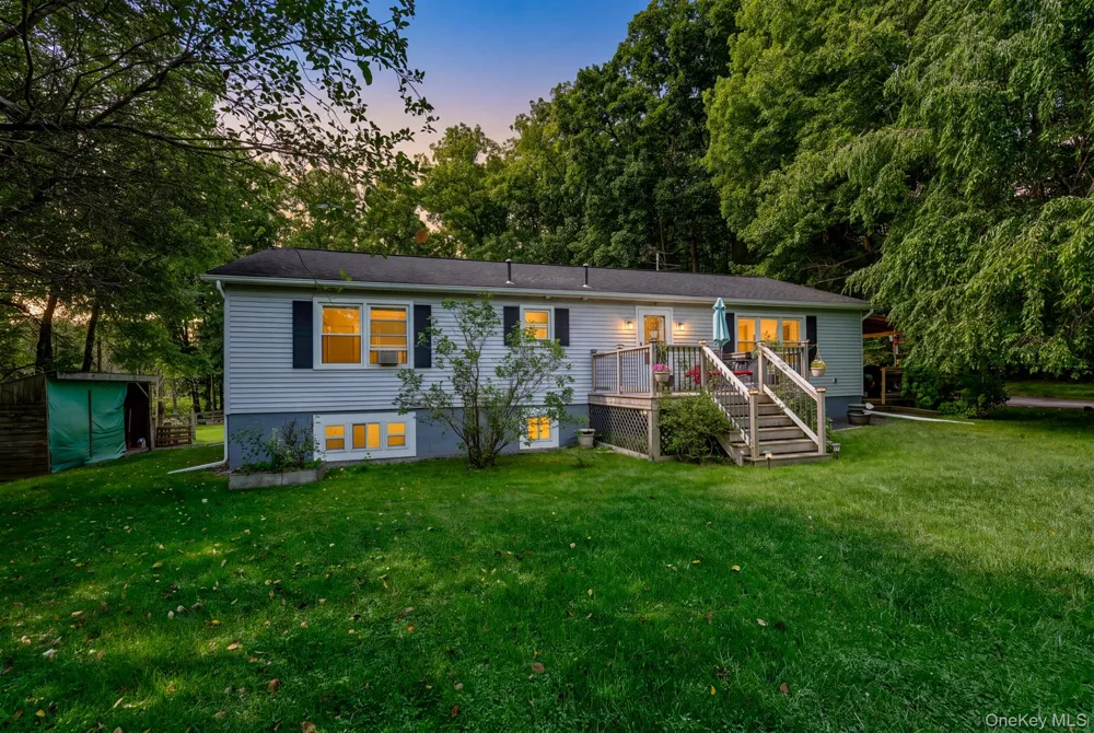 28 Buck Lane Saugerties, NY 12477