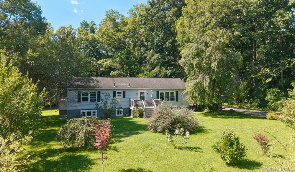 28 Buck Lane Saugerties, NY 12477