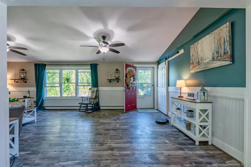 28 Buck Lane Saugerties, NY 12477