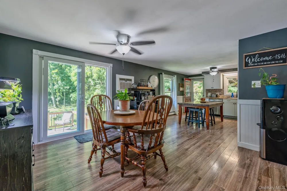 28 Buck Lane Saugerties, NY 12477