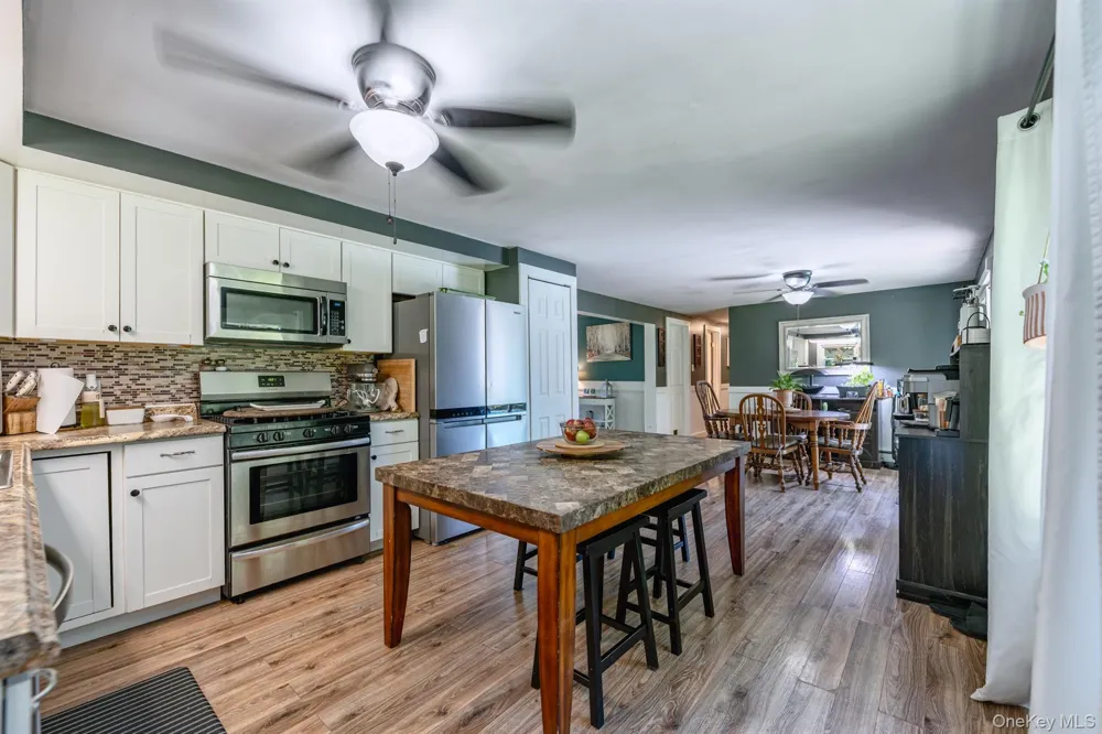 28 Buck Lane Saugerties, NY 12477
