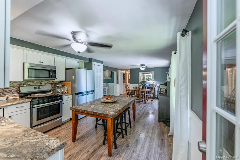 28 Buck Lane Saugerties, NY 12477