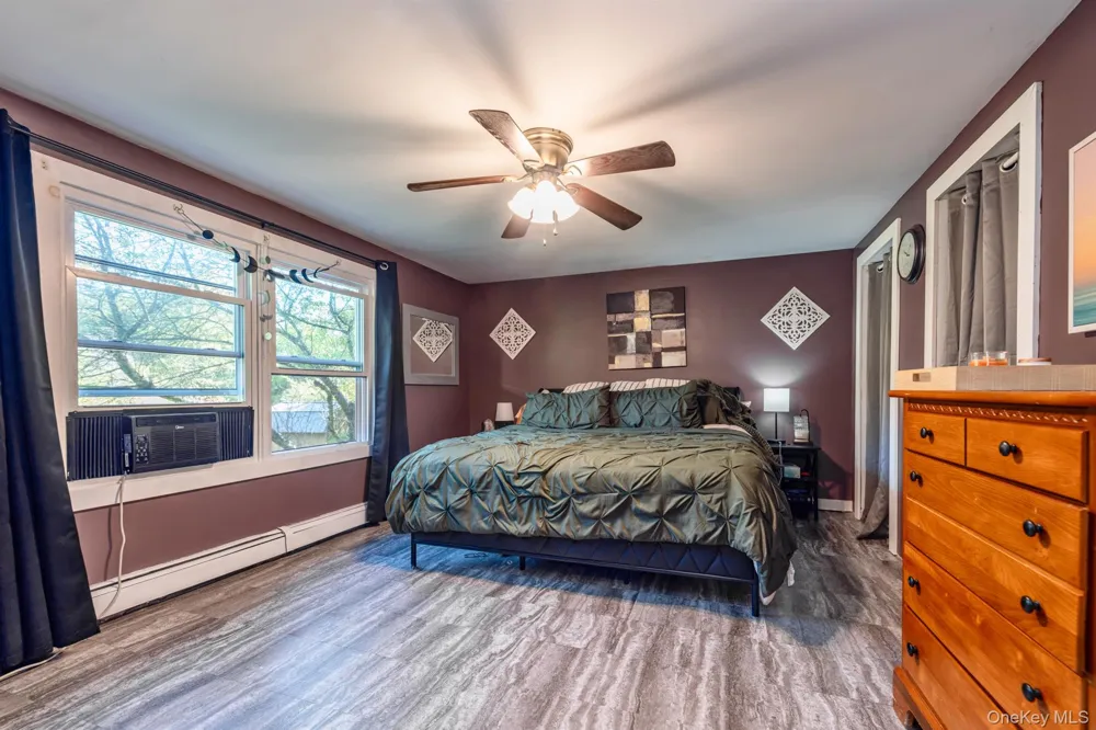 28 Buck Lane Saugerties, NY 12477