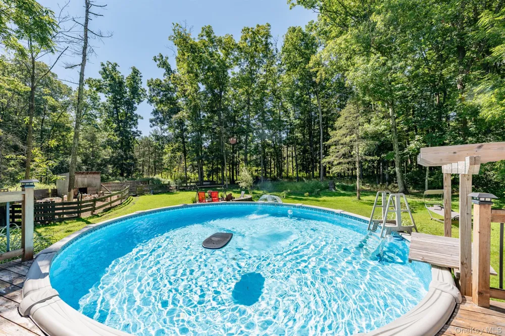 28 Buck Lane Saugerties, NY 12477