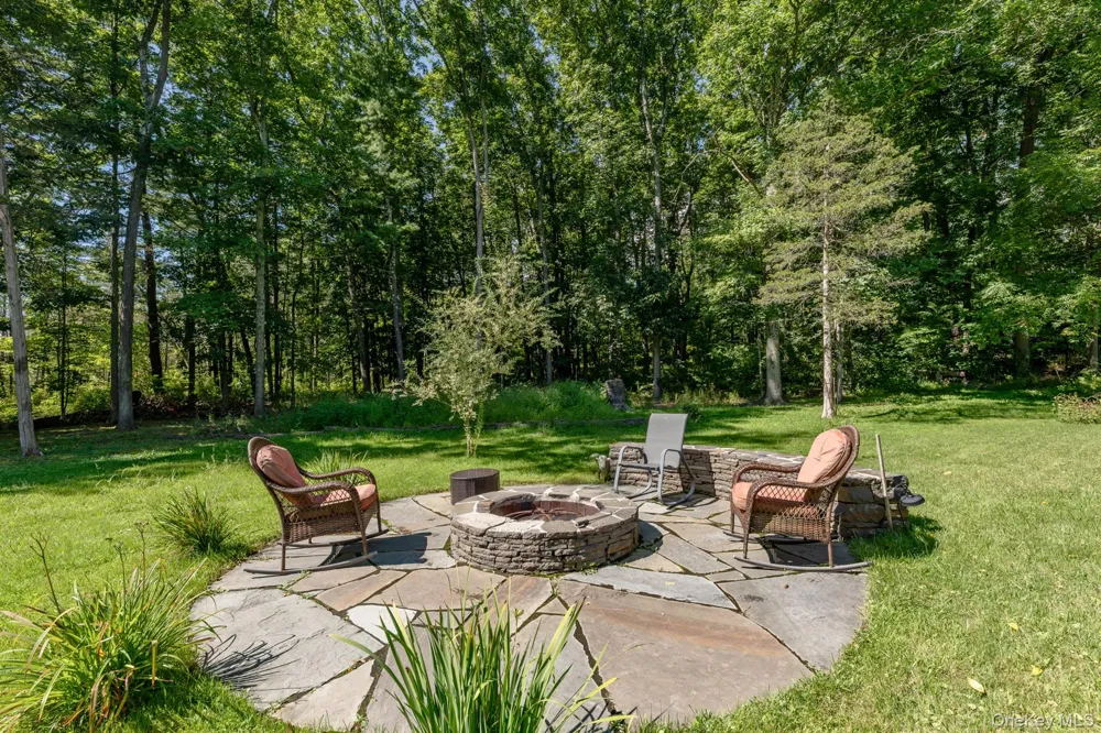 28 Buck Lane Saugerties, NY 12477