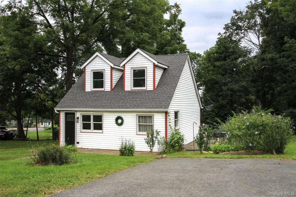 105 White Street Newburgh, NY 12550