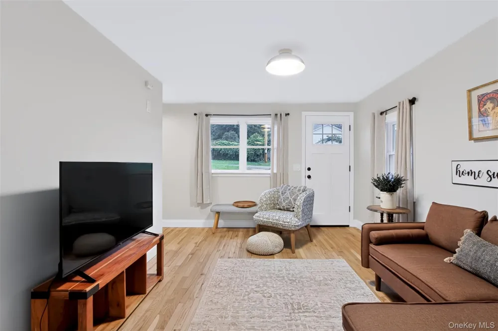 105 White Street Newburgh, NY 12550