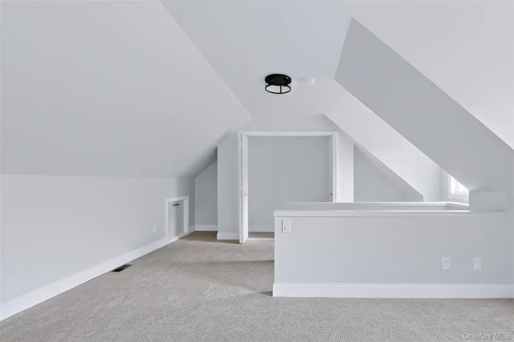 105 White Street Newburgh, NY 12550
