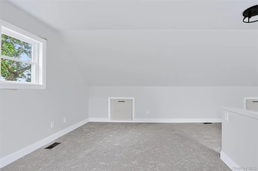 105 White Street Newburgh, NY 12550