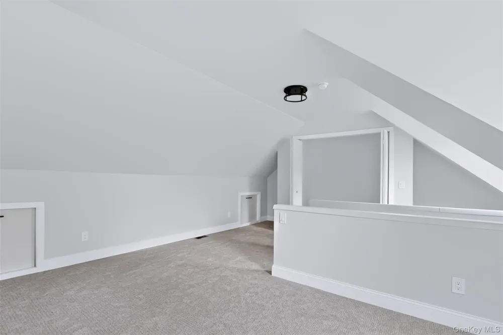 105 White Street Newburgh, NY 12550