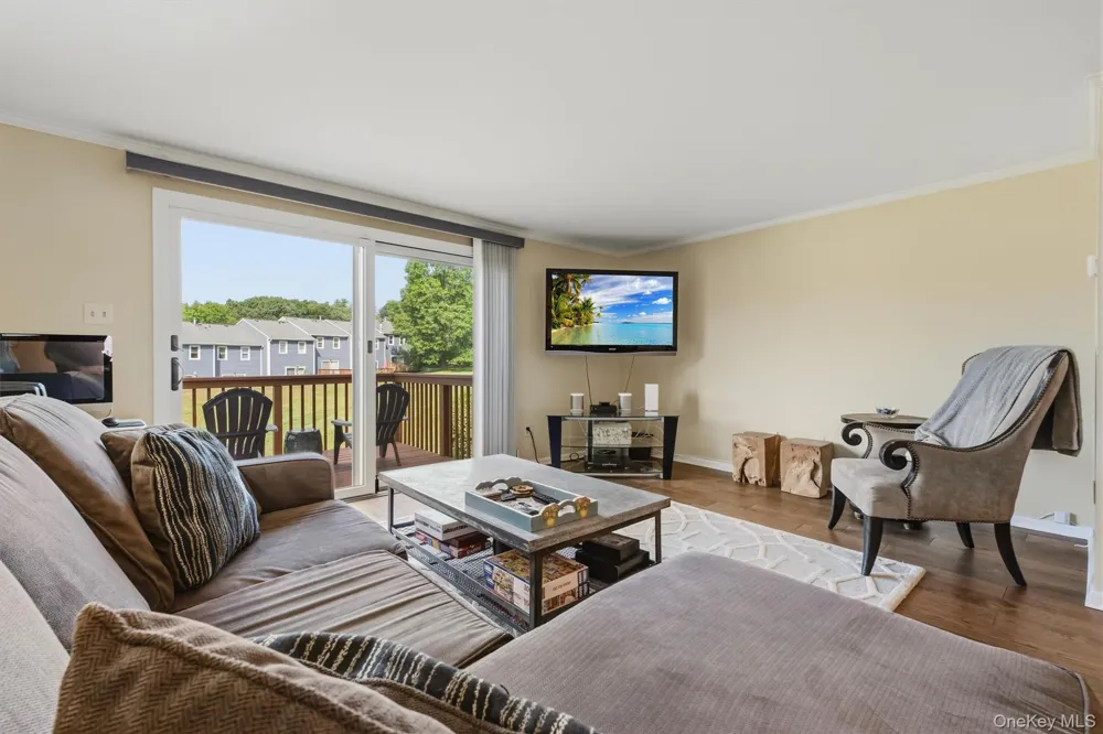 601 Mallard Way Peekskill, NY 10566