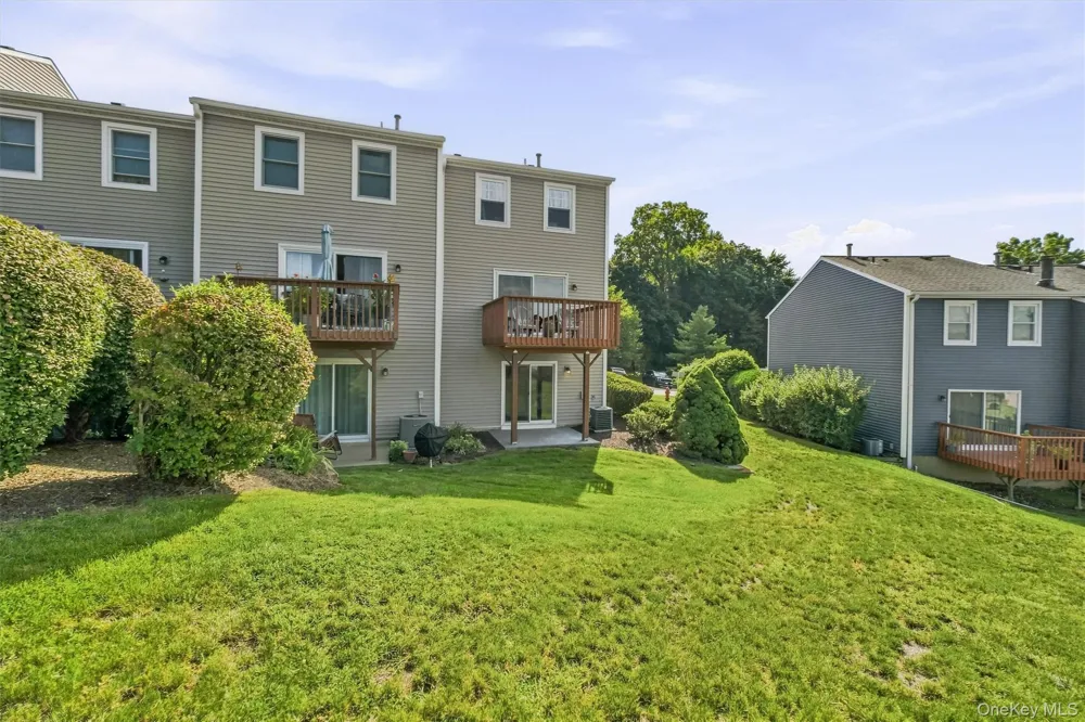 601 Mallard Way Peekskill, NY 10566