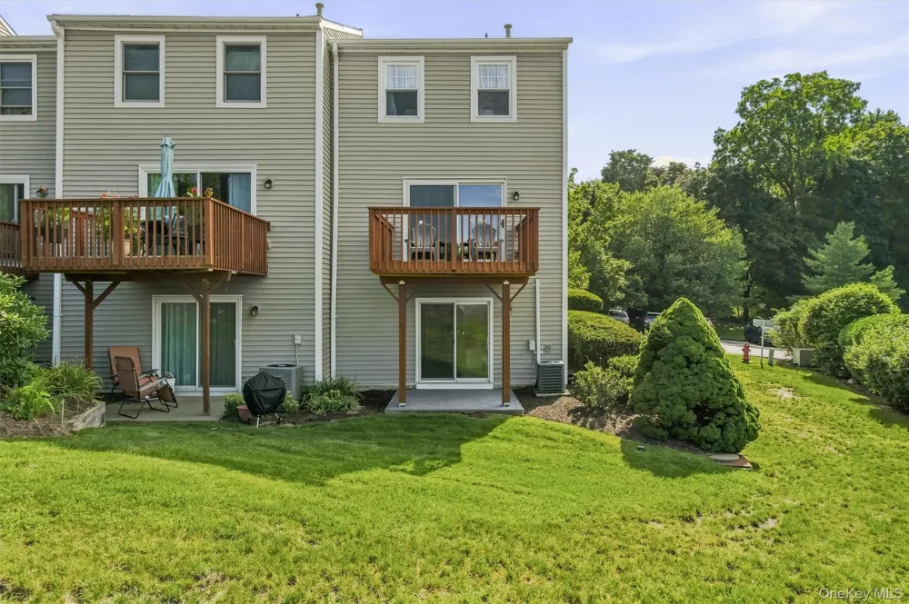 601 Mallard Way Peekskill, NY 10566