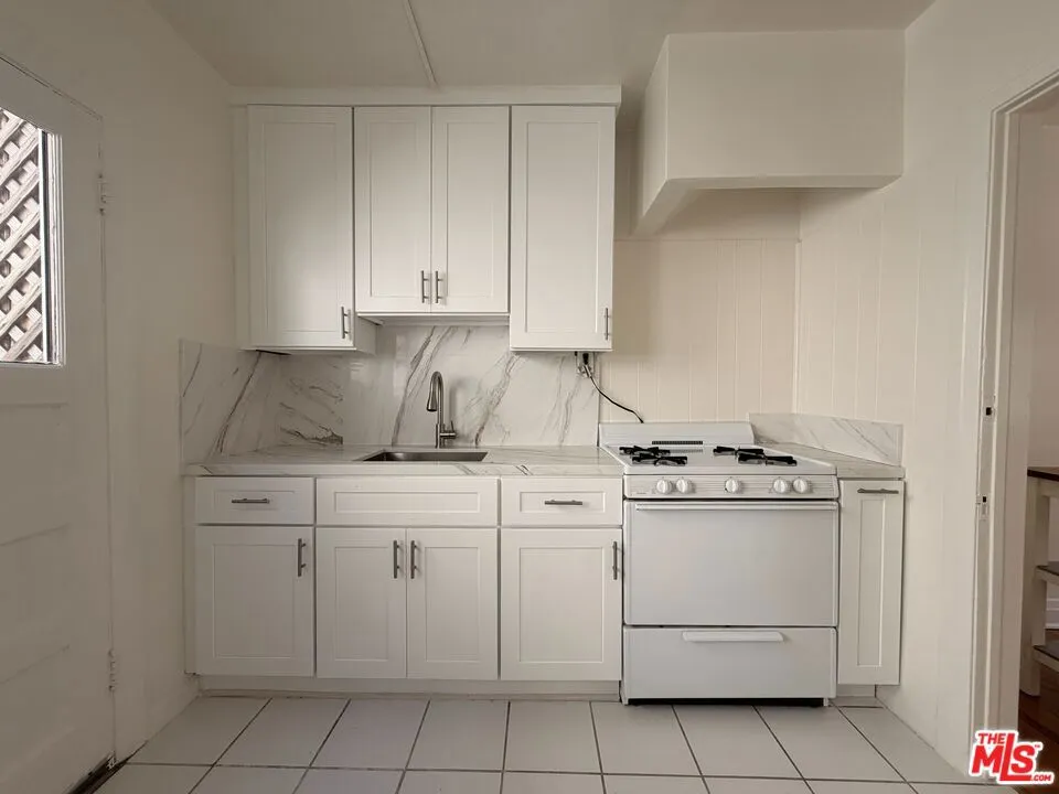 1118 20th Street ##A Santa Monica, CA 90403