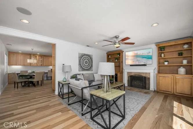 20652 Chaucer Lane Huntington Beach, CA 92646