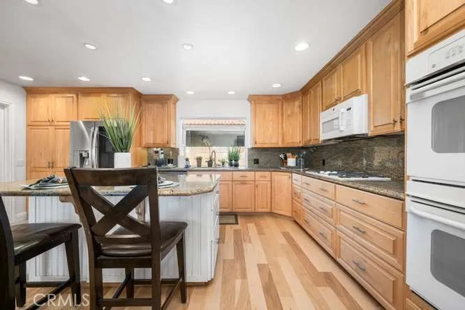 20652 Chaucer Lane Huntington Beach, CA 92646