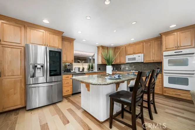 20652 Chaucer Lane Huntington Beach, CA 92646