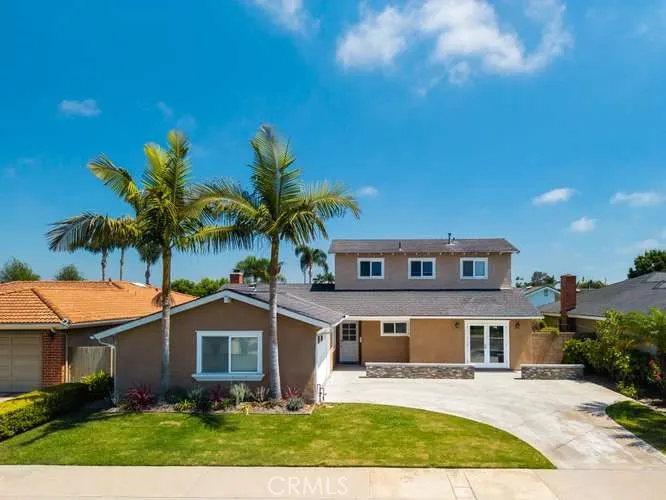 20652 Chaucer Lane Huntington Beach, CA 92646
