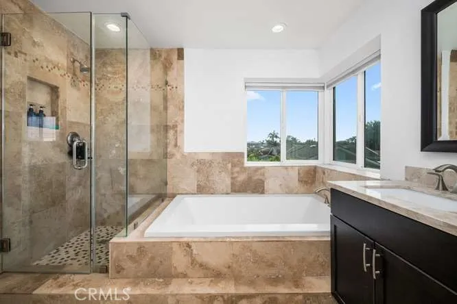 20652 Chaucer Lane Huntington Beach, CA 92646