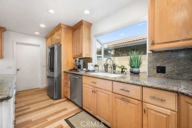 20652 Chaucer Lane Huntington Beach, CA 92646