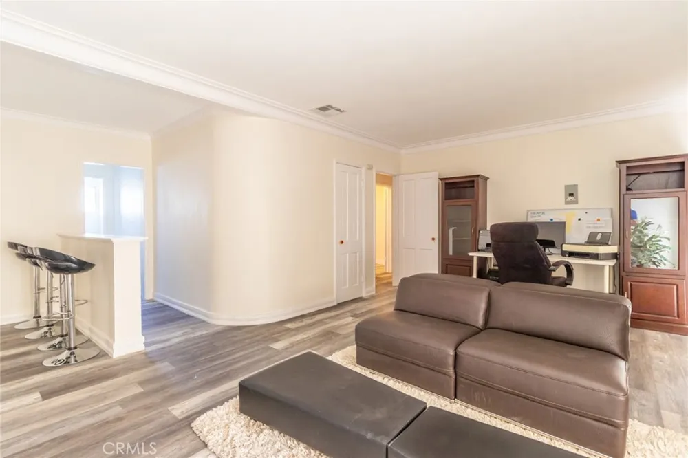 701 Crenshaw Los Angeles, CA 90005