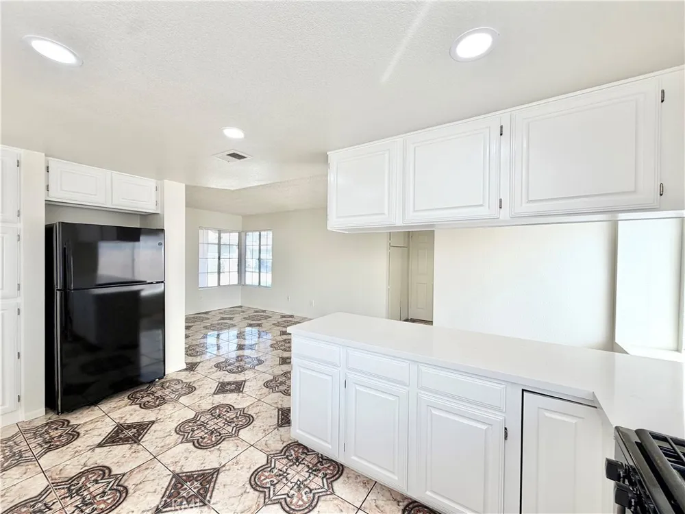 16309 Silverbirch Road Moreno Valley, CA 92551