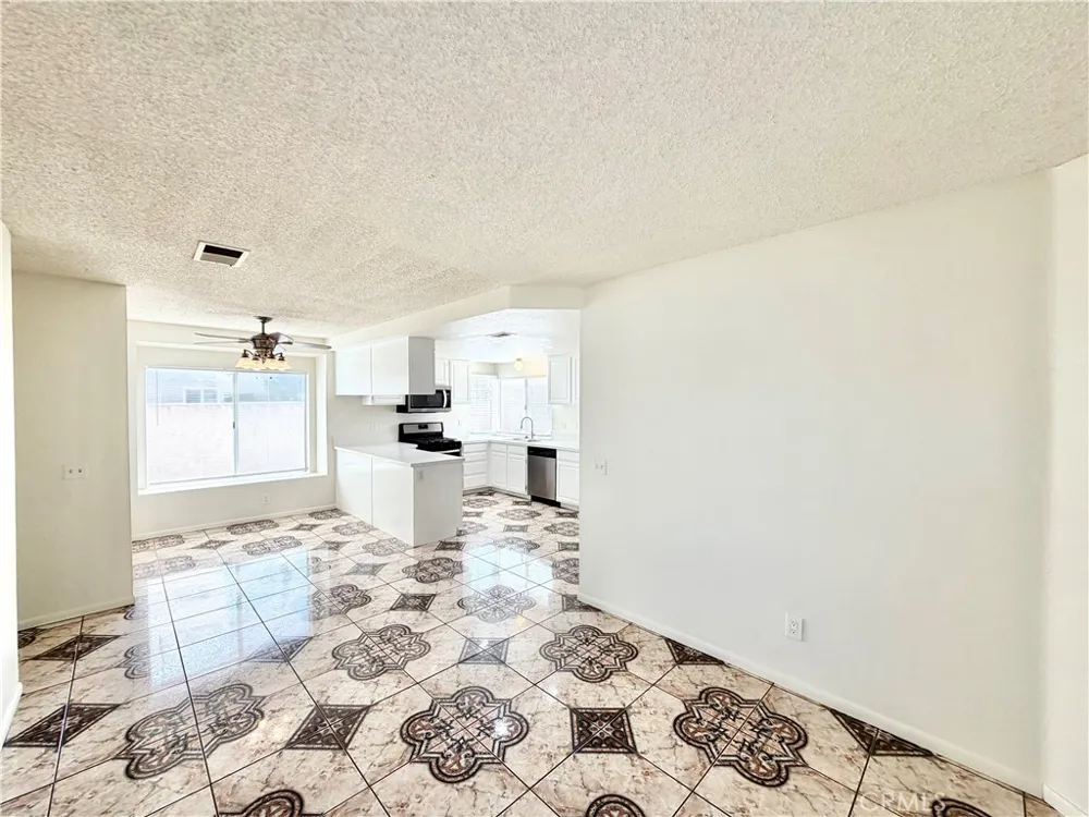 16309 Silverbirch Road Moreno Valley, CA 92551